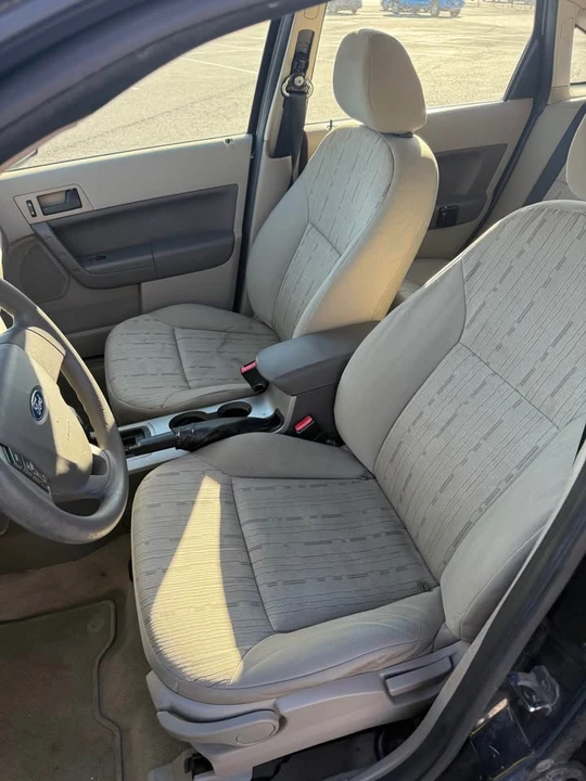 2010 Ford Focus 2nd Gen - Image 7 of 11