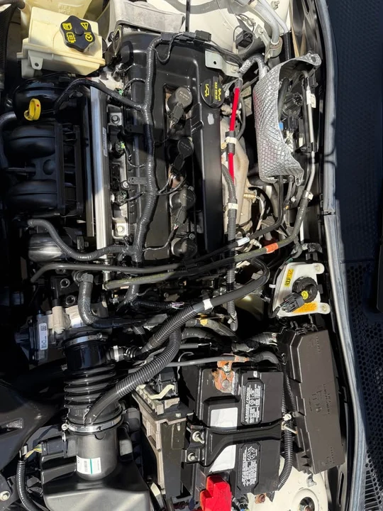 2010 Ford Focus 2nd Gen - Image 9 of 13