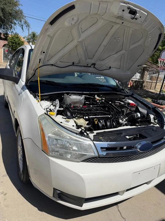 2010 Ford Focus 2nd Gen - Image 11 of 13