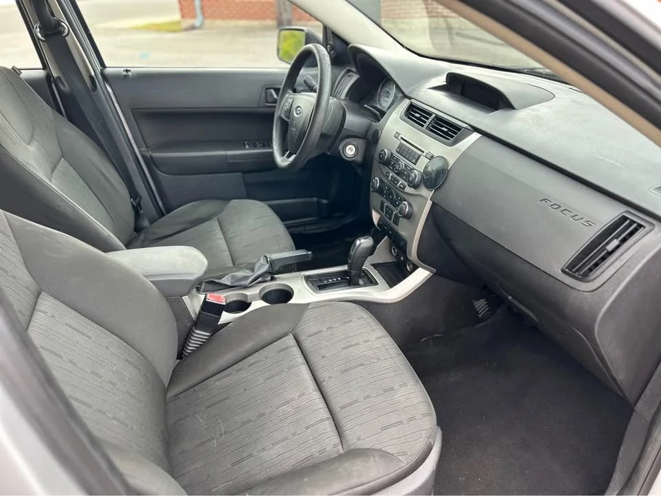2010 Ford Focus 2nd Gen - Image 8 of 11