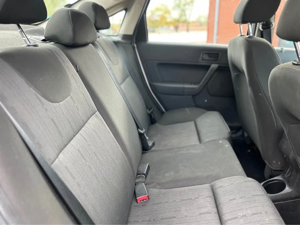 2010 Ford Focus 2nd Gen - Image 10 of 11