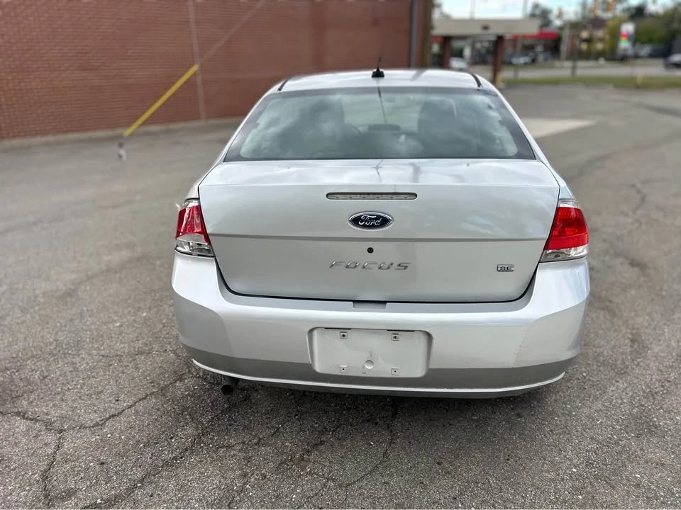 2010 Ford Focus 2nd Gen - Image 11 of 11