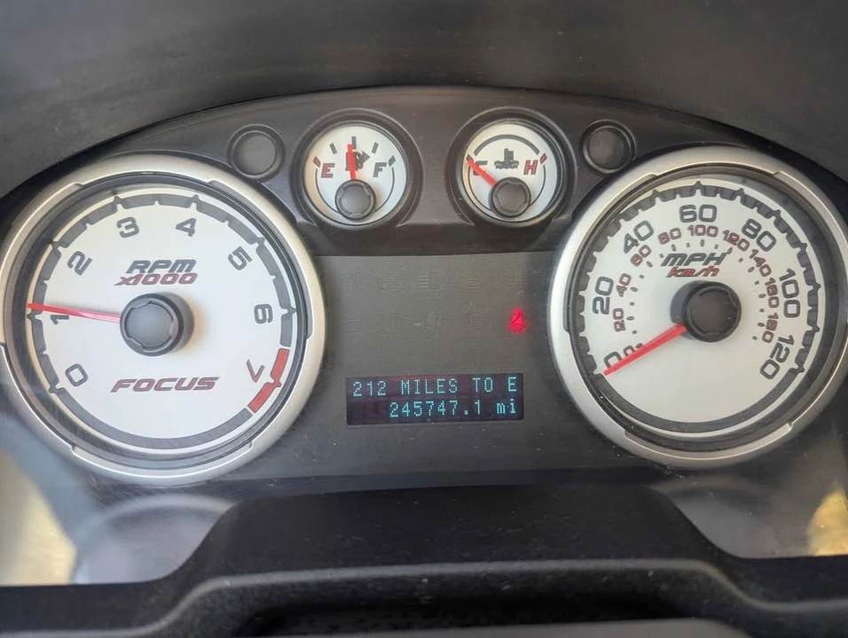 2010 Ford Focus 2nd Gen - Image 10 of 10