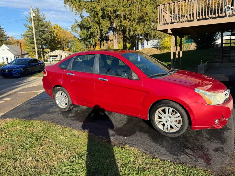2010 Ford Focus 2nd Gen - Image 3 of 17