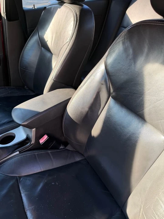 2010 Ford Focus 2nd Gen - Image 14 of 17