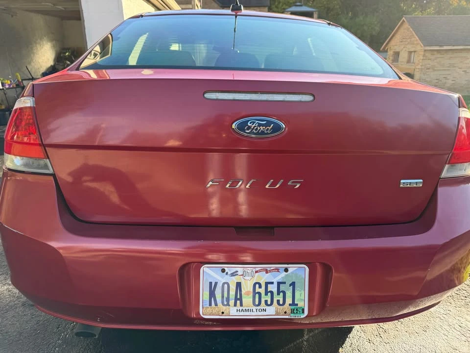 2010 Ford Focus 2nd Gen - Image 5 of 17