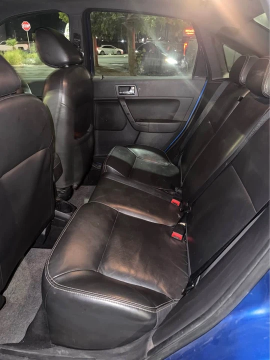 2010 Ford Focus 2nd Gen - Image 13 of 14