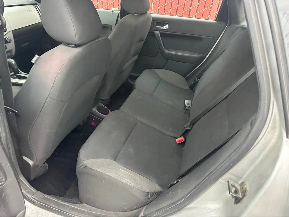 2010 Ford Focus 2nd Gen - Image 8 of 9