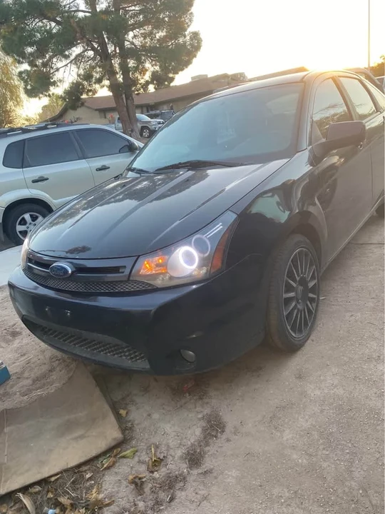 2010 Ford Focus 2nd Gen - Image 2 of 4