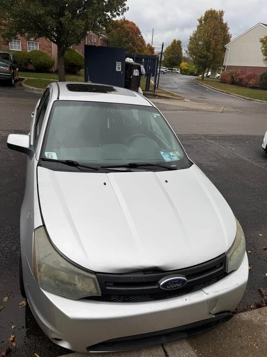 2010 Ford Focus 2nd Gen - Image 2 of 5