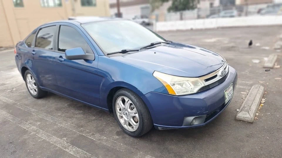 2010 Ford Focus 2nd Gen - Image 11 of 19