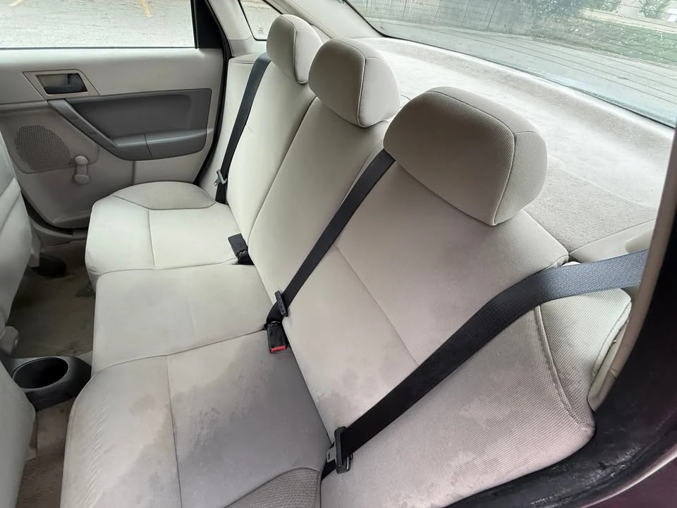 2010 Ford Focus 2nd Gen - Image 10 of 12
