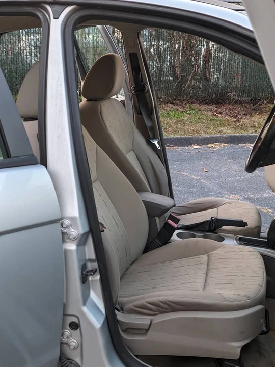 2010 Ford Focus 2nd Gen - Image 3 of 8