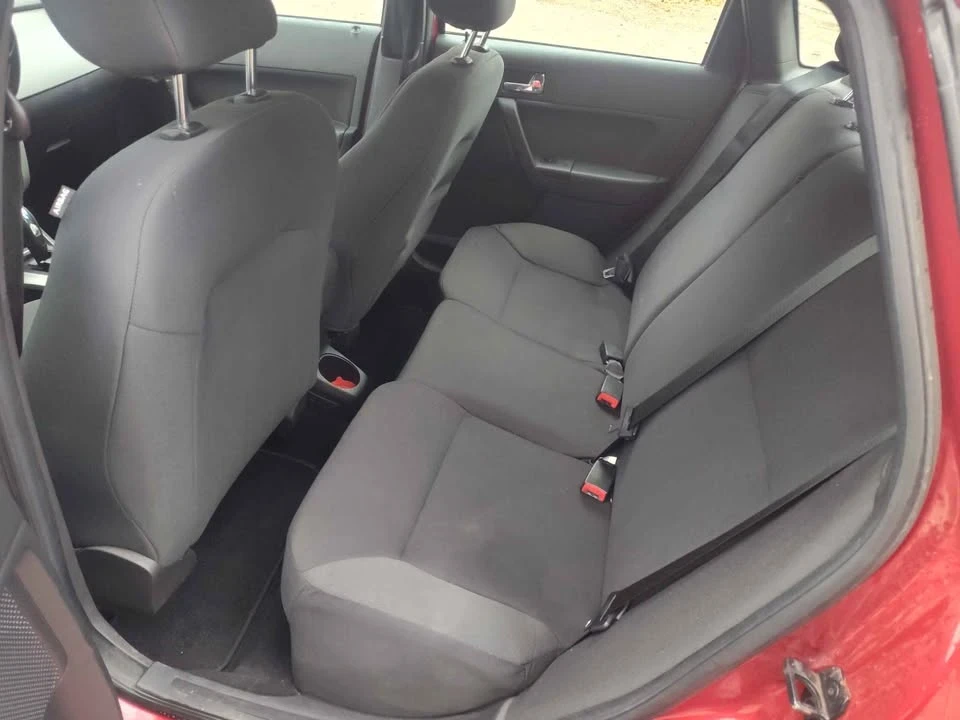 2010 Ford Focus 2nd Gen - Image 8 of 9
