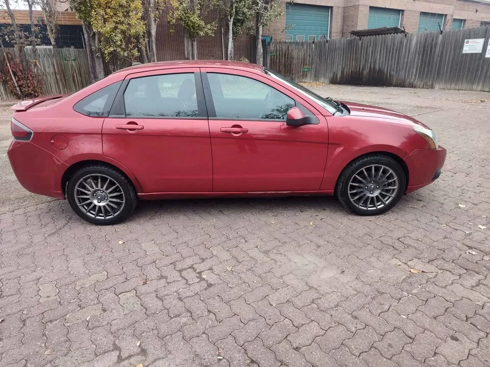 2010 Ford Focus 2nd Gen - Image 3 of 9