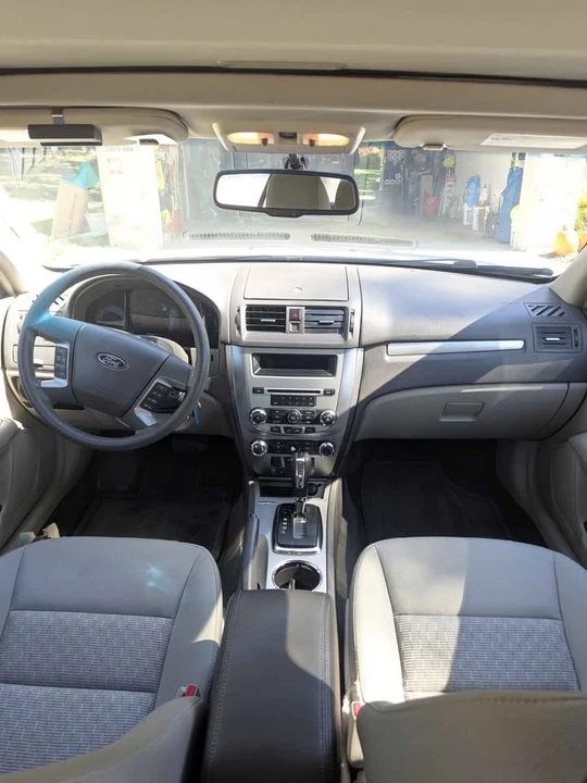 2010 Ford Focus 2nd Gen - Image 5 of 6