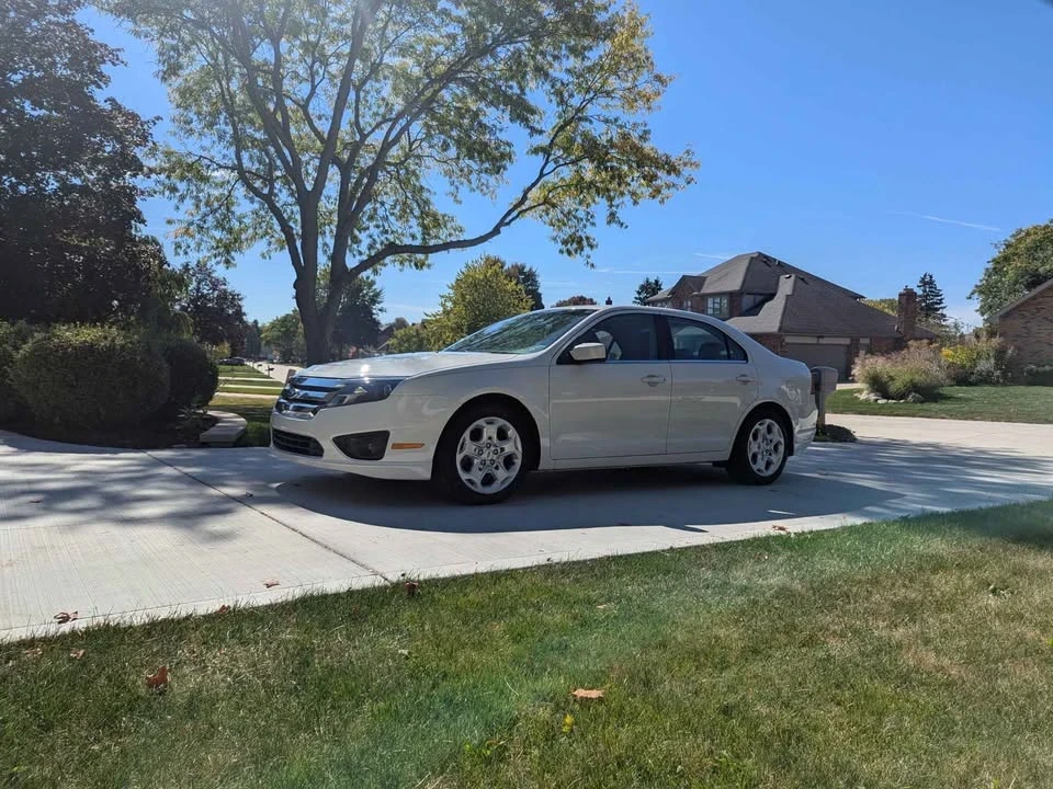 2010 Ford Focus 2nd Gen - Image 2 of 6