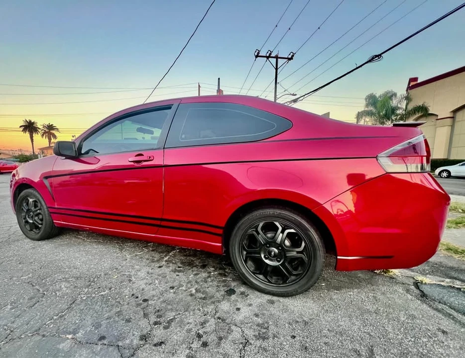 2010 Ford Focus 2nd Gen - Image 2 of 6
