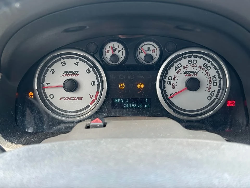 2010 Ford Focus 2nd Gen - Image 16 of 19