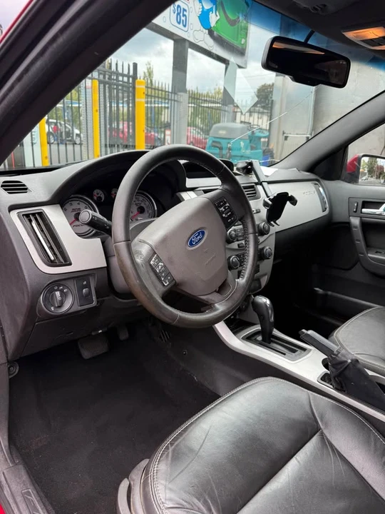 2010 Ford Focus 2nd Gen - Image 3 of 5