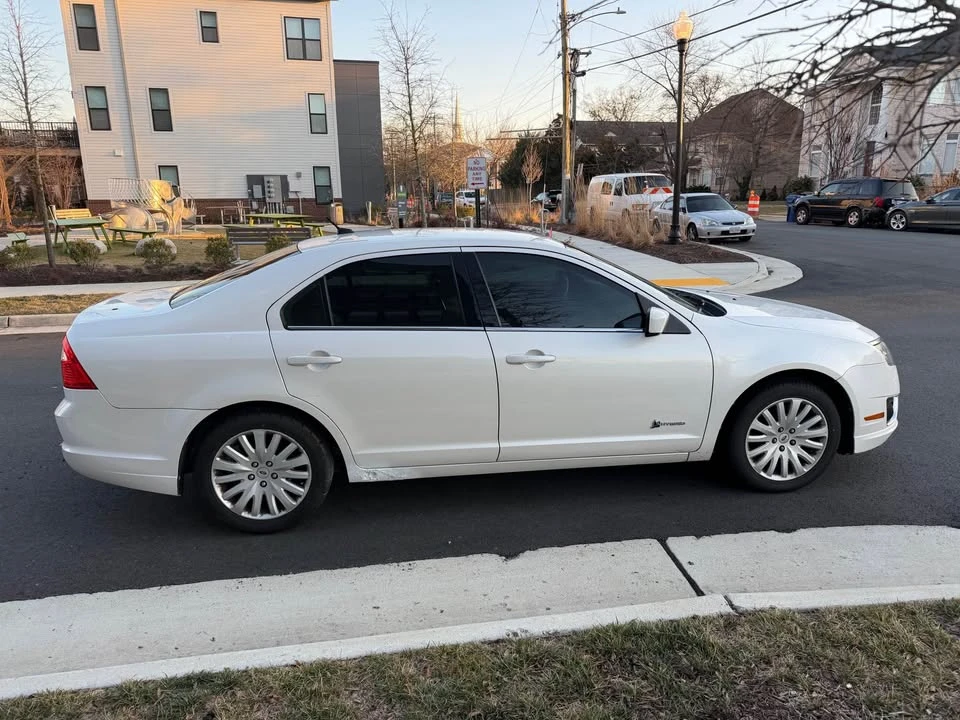 2010 Ford Fusion 1st Gen - Image 4 of 8
