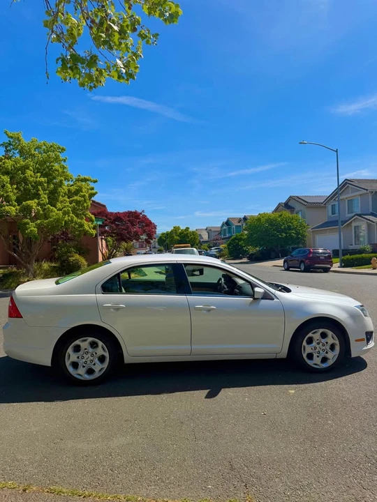 2010 Ford Fusion 1st Gen - Image 8 of 19