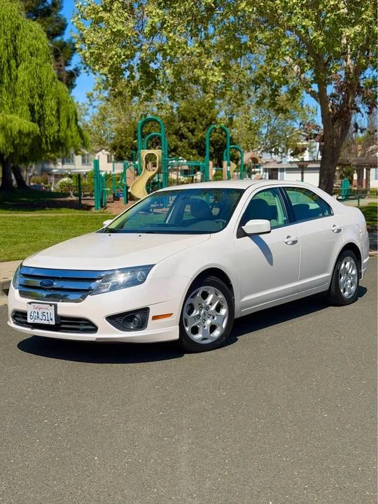 2010 Ford Fusion 1st Gen - Image 2 of 19