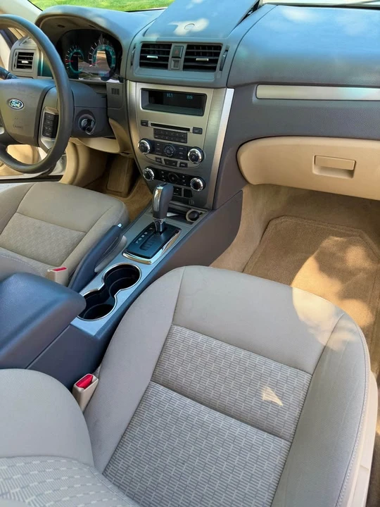 2010 Ford Fusion 1st Gen - Image 13 of 19