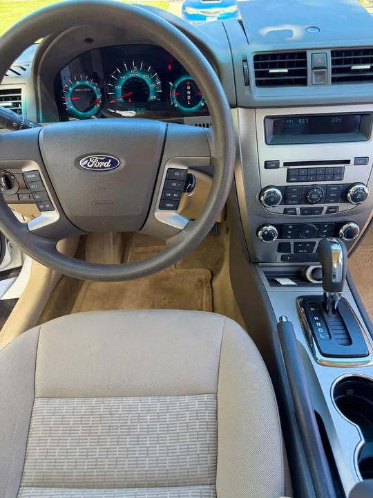 2010 Ford Fusion 1st Gen - Image 11 of 19
