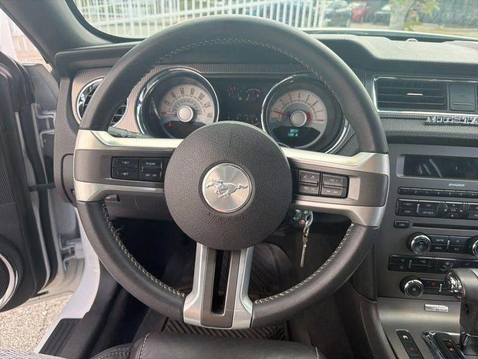 2010 Ford GT - Image 10 of 12