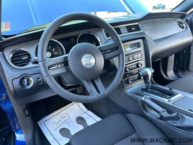 2010 Ford S197 Mustang - Image 11 of 20