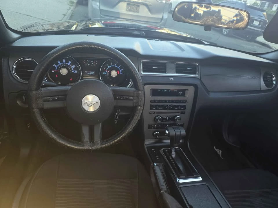 2010 Ford S197 Mustang - Image 6 of 10