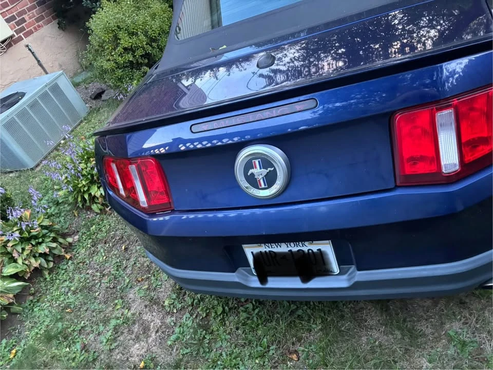 2010 Ford S197 Mustang - Image 7 of 12