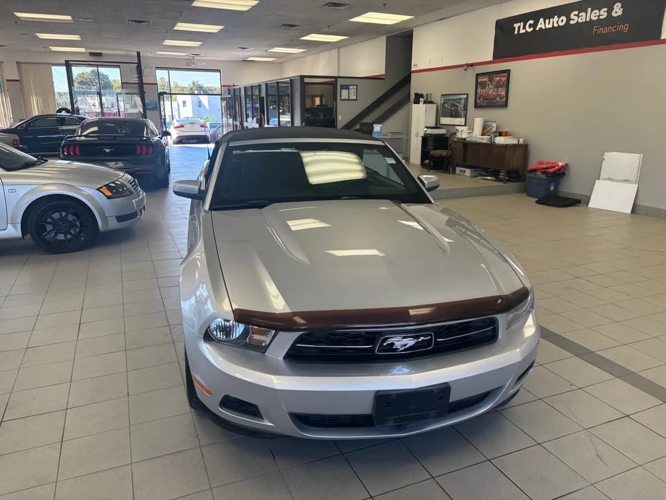 2010 Ford S197 Mustang - Image 10 of 12