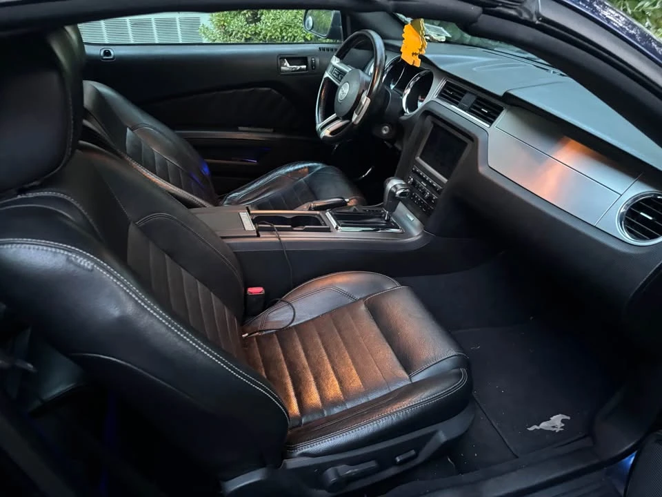2010 Ford S197 Mustang - Image 4 of 12