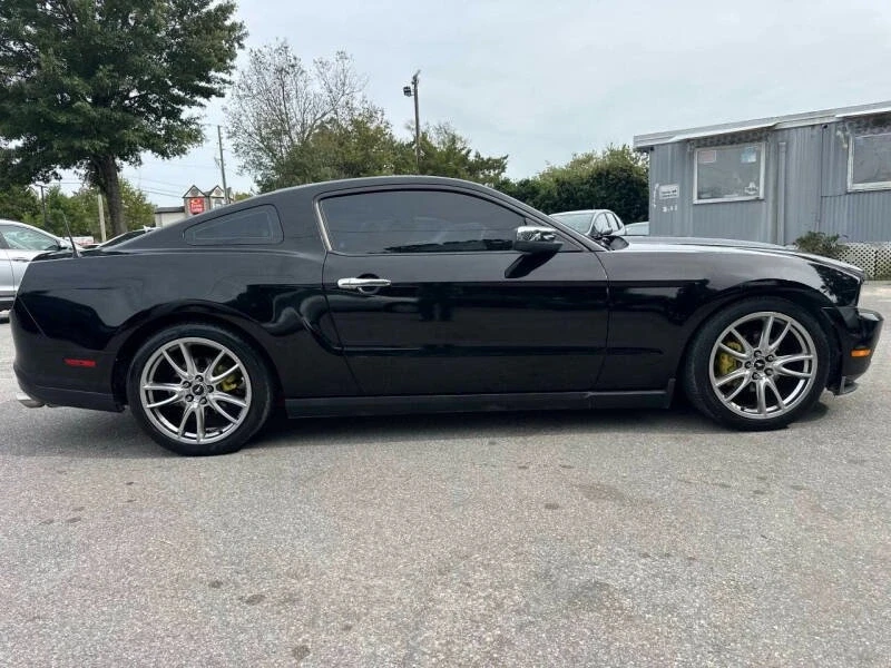 2010 Ford S197 Mustang - Image 2 of 13