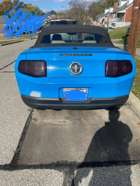 2010 Ford S197 Mustang - Image 7 of 11