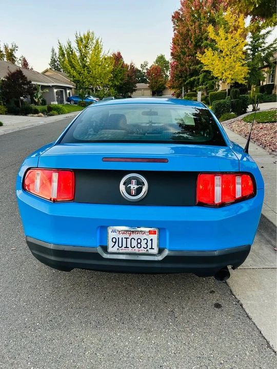 2010 Ford S197 Mustang - Image 4 of 12