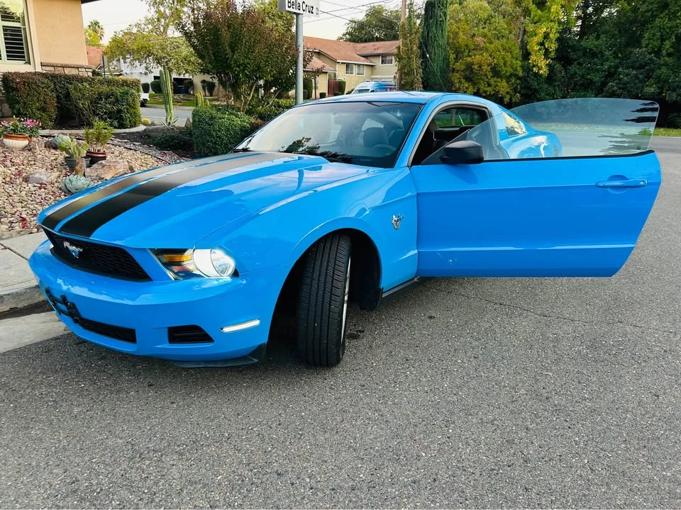 2010 Ford S197 Mustang - Image 12 of 12