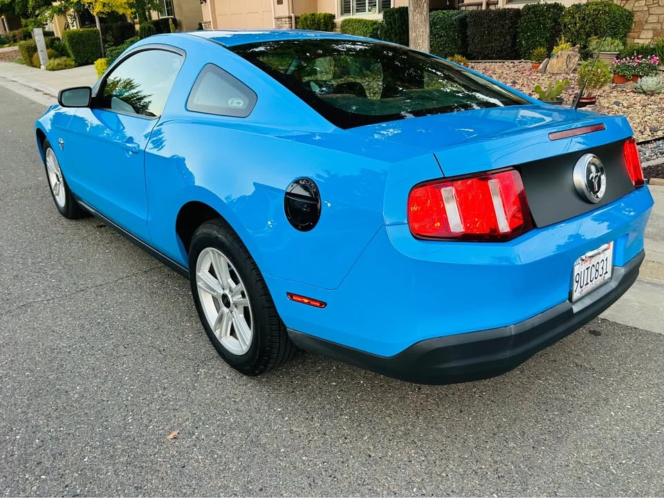 2010 Ford S197 Mustang - Image 5 of 14
