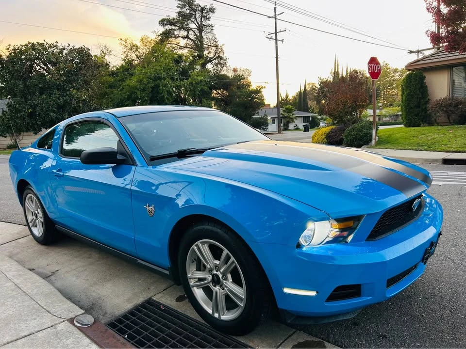 2010 Ford S197 Mustang - Image 3 of 14