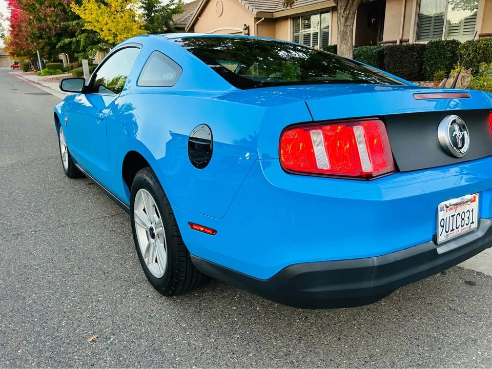 2010 Ford S197 Mustang - Image 6 of 14