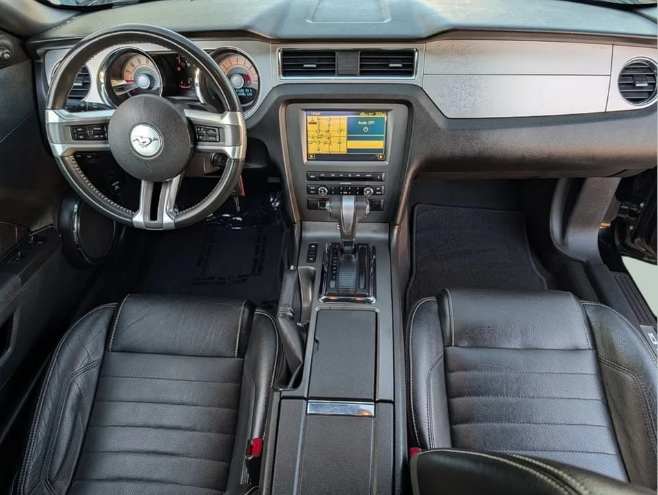 2010 Ford S197 Mustang - Image 10 of 11