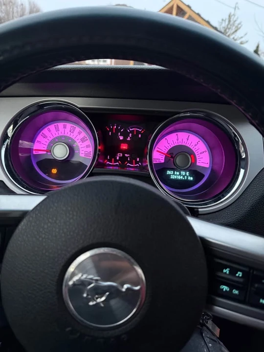 2010 Ford S197 Mustang - Image 9 of 9