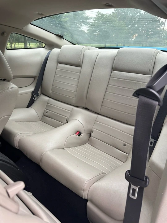 2010 Ford S197 Mustang - Image 11 of 13