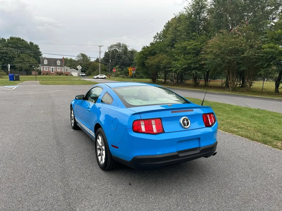 2010 Ford S197 Mustang - Image 4 of 13
