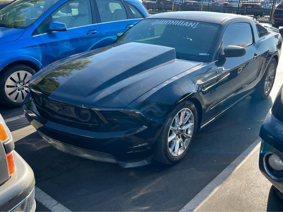 2010 Ford S197 Mustang - Image 2 of 7