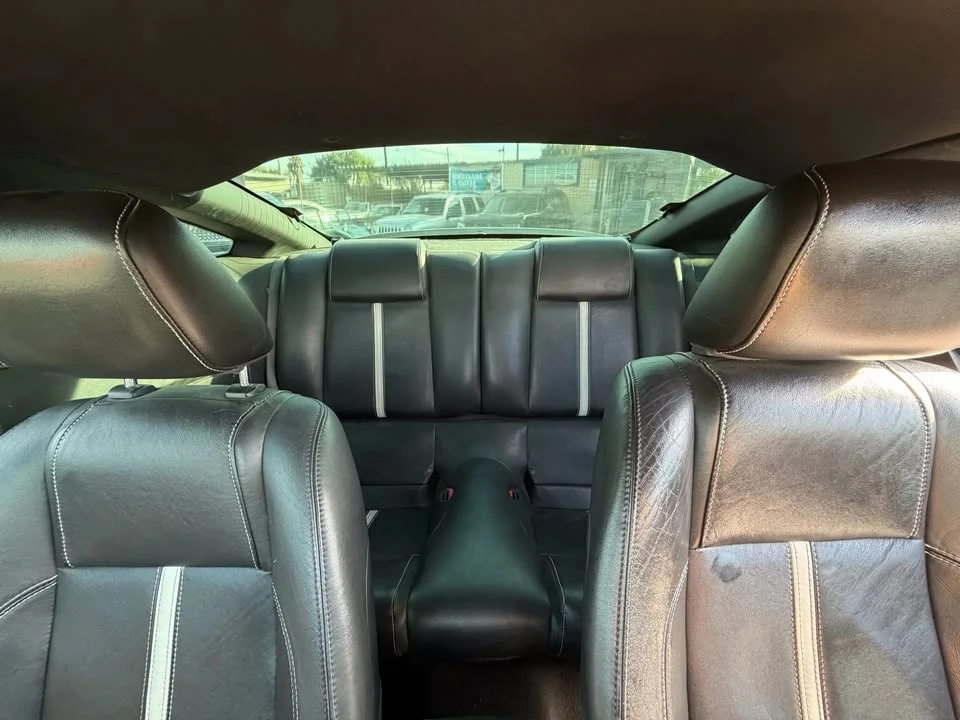 2010 Ford S197 Mustang - Image 3 of 4