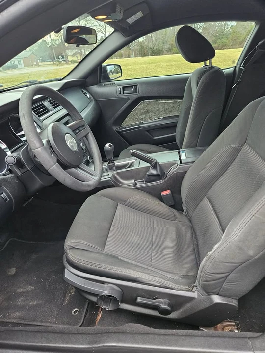 2010 Ford S197 Mustang - Image 7 of 11