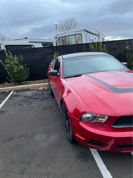 2010 Ford S197 Mustang - Image 2 of 3